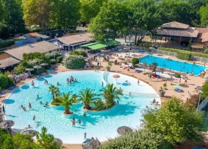 Mobilhome Confort アパート